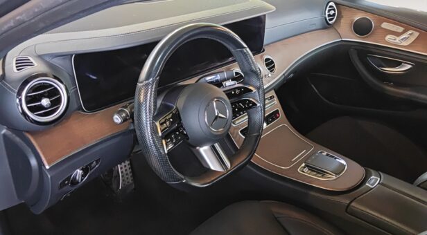 MERCEDES E-CLASS E 220 d AMG LINE