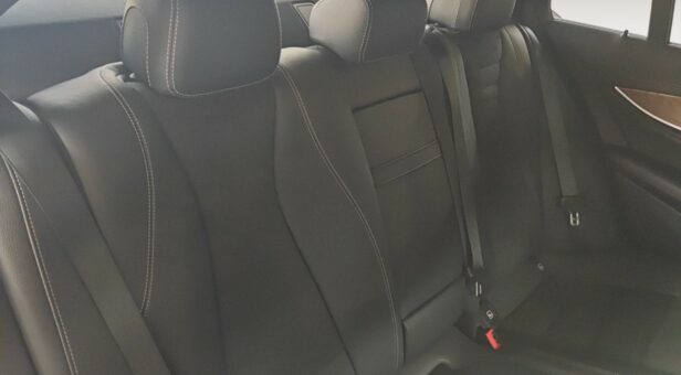 MERCEDES E-CLASS E 220 d AMG LINE