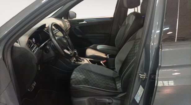 VOLKSWAGEN TIGUAN TODOTERRENO 2.0 TDI 110KW R-LINE DSG 150p VOLKSWAGEN TIGUAN TODOTERRENO 2.0 TDI 110KW R-LINE DSG 150p