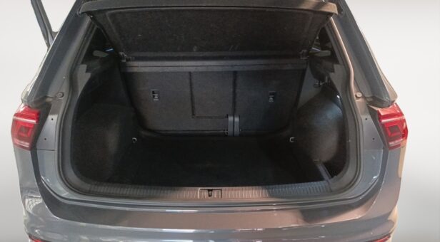 VOLKSWAGEN TIGUAN TODOTERRENO 2.0 TDI 110KW R-LINE DSG 150p VOLKSWAGEN TIGUAN TODOTERRENO 2.0 TDI 110KW R-LINE DSG 150p