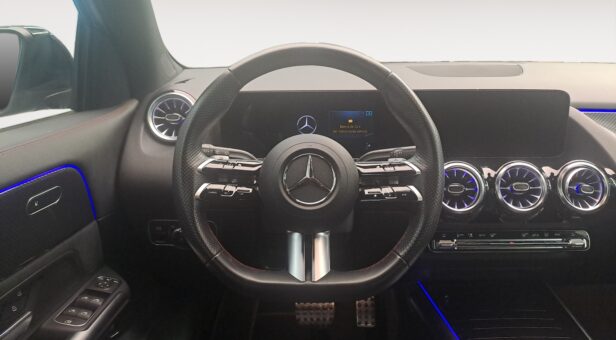 MERCEDES CLASE GLA -CLASS GLA 200 D AMG Line MERCEDES CLASE GLA -CLASS GLA 200 D AMG Line