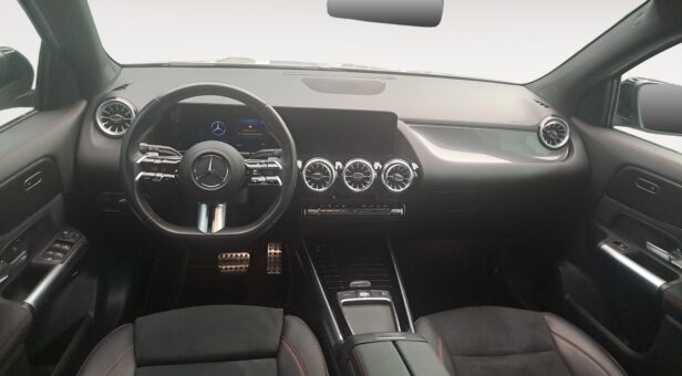 MERCEDES CLASE GLA -CLASS GLA 200 D AMG Line MERCEDES CLASE GLA -CLASS GLA 200 D AMG Line