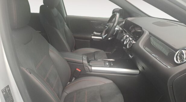 MERCEDES CLASE GLA -CLASS GLA 200 D AMG Line MERCEDES CLASE GLA -CLASS GLA 200 D AMG Line