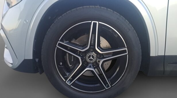 MERCEDES CLASE GLA -CLASS GLA 200 D AMG Line MERCEDES CLASE GLA -CLASS GLA 200 D AMG Line