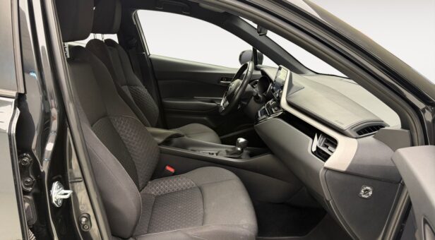 TOYOTA C-HR BERLINA CON PORTON 1.8 VVT-I HYBRID ACTIVE AUTO 122 5p