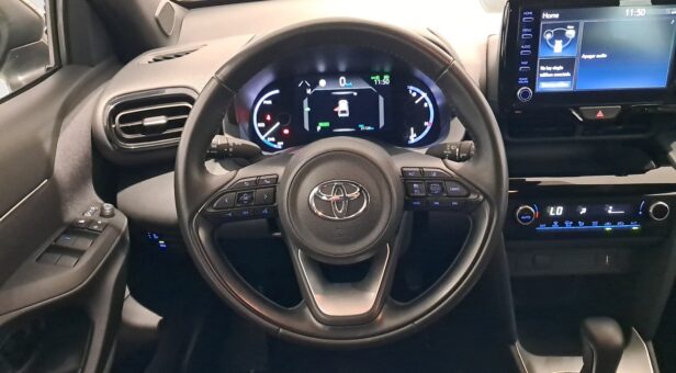 TOYOTA YARIS CROSS TODOTERRENO 1.5 VVT-I HYBRID ACTIVE TECH 116 5p
