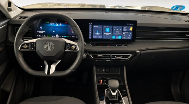 MG EHS MG HS PHEV Lux MY25