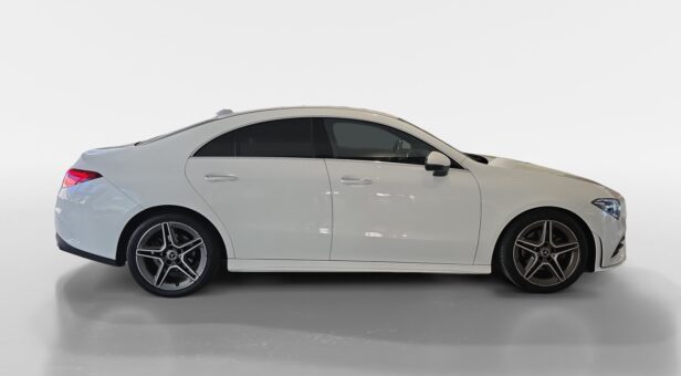 MERCEDES CLA SEDAN 1.3 CLA 180 136 4p