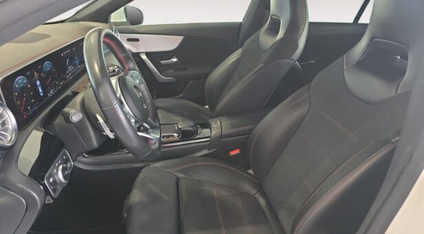 MERCEDES CLA SEDAN 1.3 CLA 180 136 4p