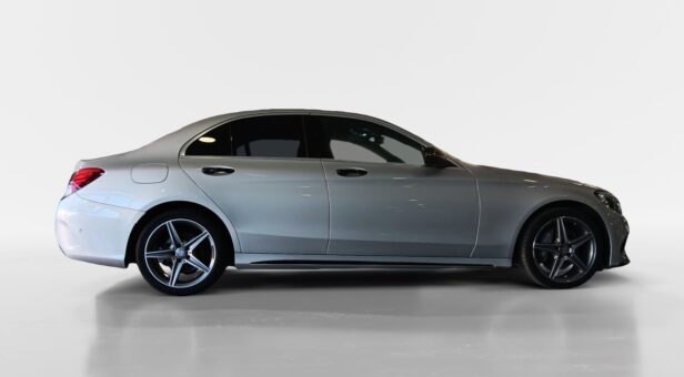 MERCEDES C-CLASS C 220 d BLUETEC AMG LINE
