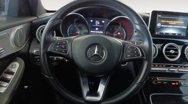 MERCEDES C-CLASS C 220 d BLUETEC AMG LINE