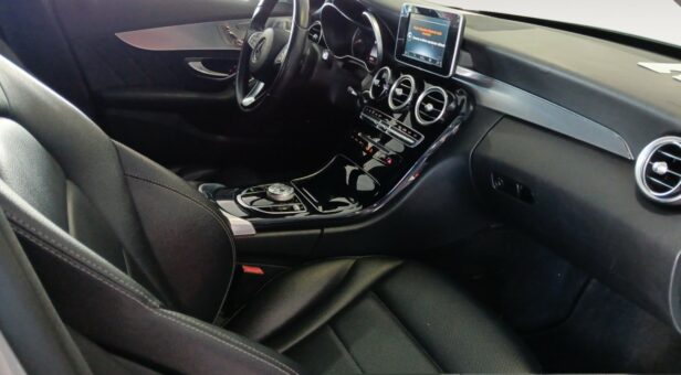 MERCEDES C-CLASS C 220 d BLUETEC AMG LINE