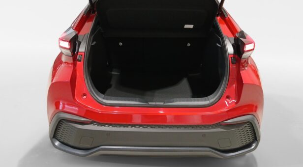 TOYOTA C-HR TODOTERRENO 1.8 HEV ADVANCE PLUS CVT 140 5p TOYOTA C-HR TODOTERRENO 1.8 HEV ADVANCE PLUS CVT 140 5p