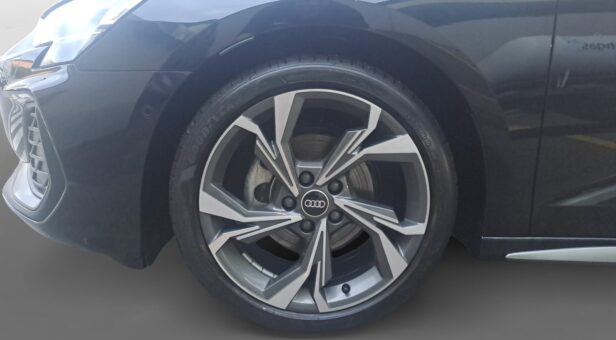 AUDI A3 SEDAN 1.5 35 TFSI MHEV S TRONIC S LINE 150 4p