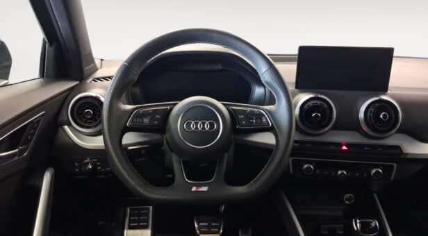 AUDI Q2 TODOTERRENO 2.0 30 TDI S TRONIC ADRENALIN 116 5p