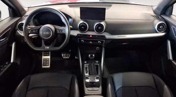 AUDI Q2 TODOTERRENO 2.0 30 TDI S TRONIC ADRENALIN 116 5p