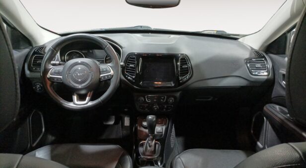JEEP COMPASS TODOTERRENO 2.0 MJET 103KW LIMITED 4WD ATX 140 5p JEEP COMPASS TODOTERRENO 2.0 MJET 103KW LIMITED 4WD ATX 140 5p