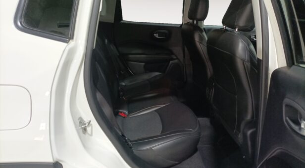 JEEP COMPASS TODOTERRENO 2.0 MJET 103KW LIMITED 4WD ATX 140 5p JEEP COMPASS TODOTERRENO 2.0 MJET 103KW LIMITED 4WD ATX 140 5p