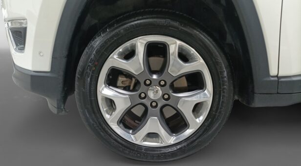 JEEP COMPASS TODOTERRENO 2.0 MJET 103KW LIMITED 4WD ATX 140 5p JEEP COMPASS TODOTERRENO 2.0 MJET 103KW LIMITED 4WD ATX 140 5p