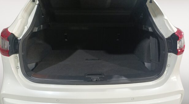 NISSAN QASHQAI QASHQAI BERLINA CON PORTON 1.5 DCI TEKNA+ DCT 85KW 115 5p