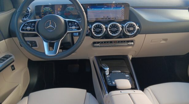 Mercedes EQA 250+