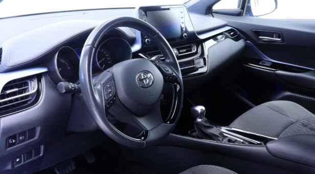 TOYOTA C-HR Hybrid 1.8 Advance