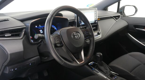 TOYOTA COROLLA ACTIVE TECH E-CVT 1.8 122 5p