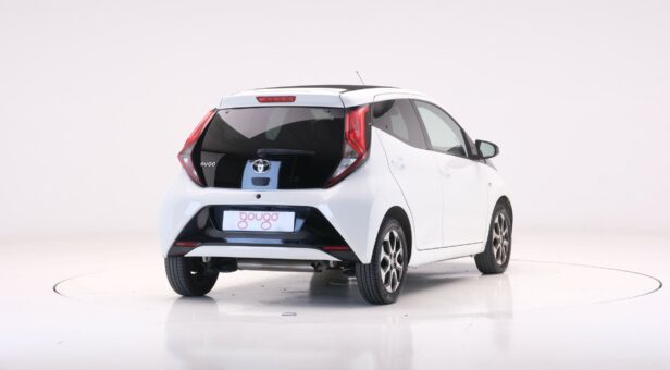 TOYOTA AYGO MINICOCHE 1.0 VVT-I X-PLAY 72 5p