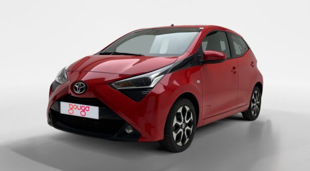 TOYOTA AYGO MINICOCHE 1.0 VVT-I X-PLAY 72 5p