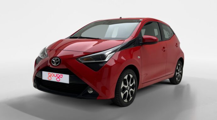 TOYOTA AYGO MINICOCHE 1.0 VVT-I X-PLAY 72 5p