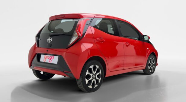 TOYOTA AYGO MINICOCHE 1.0 VVT-I X-PLAY 72 5p