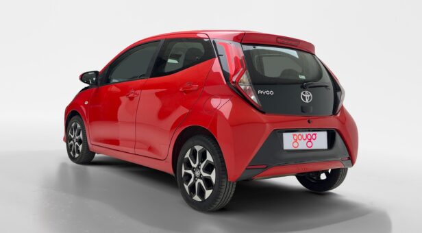 TOYOTA AYGO MINICOCHE 1.0 VVT-I X-PLAY 72 5p