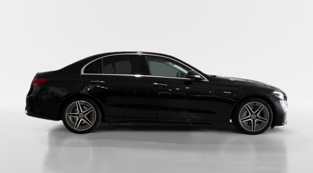 MERCEDES C-CLASS C 220 d AMG LINE