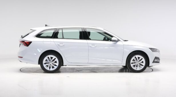 SKODA OCTAVIA COMBI SELECTION 2,0 TDI 85 KW (115 cv) MANUAL 6 VEL.