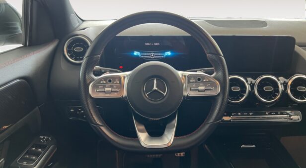 MERCEDES GLA -CLASS GLA 200 D AMG Line