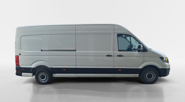 VOLKSWAGEN COMERCIALES LCV CRAFTER 35 FURGON BATALLA LARGA L4H3 2.0 TDI FWD 103 KW (140 cv) 6 VEL. 3500 KG